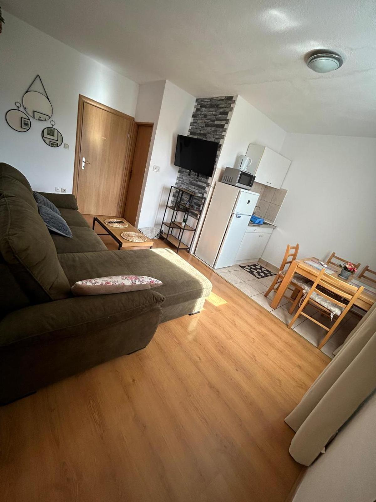 Apartmani Grgic Trogir Buitenkant foto