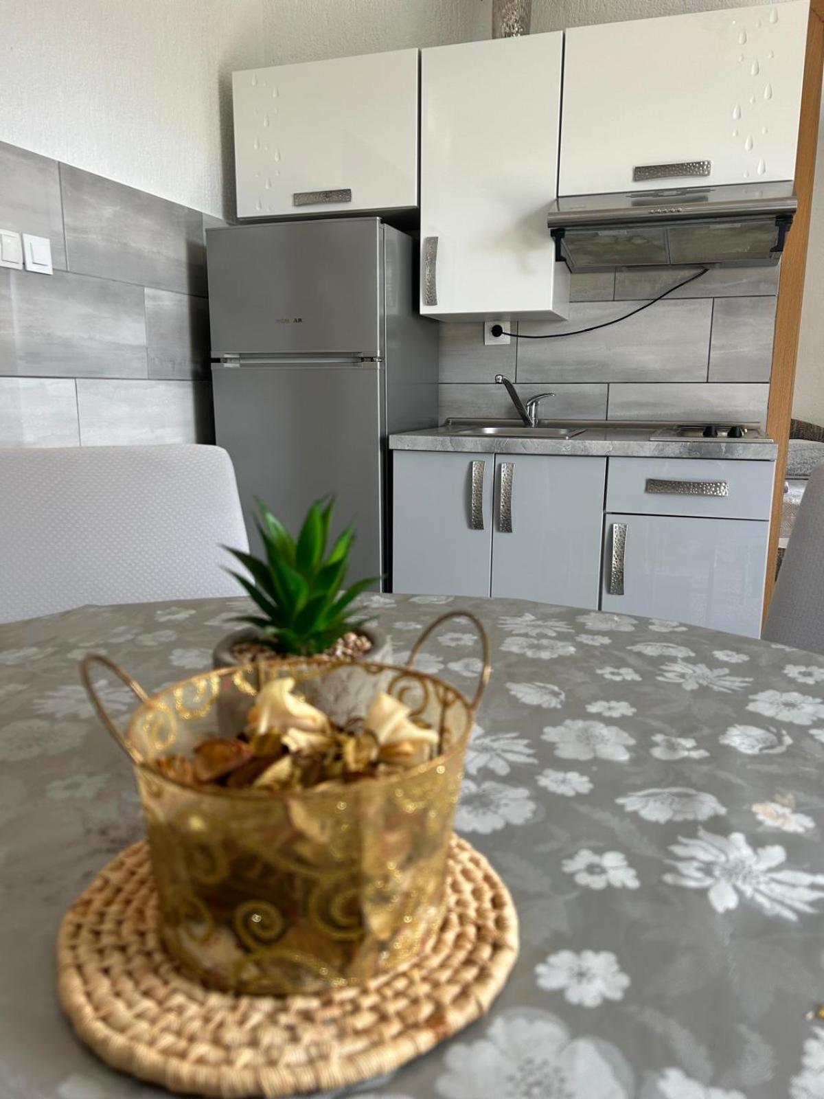 Apartmani Grgic Trogir Buitenkant foto