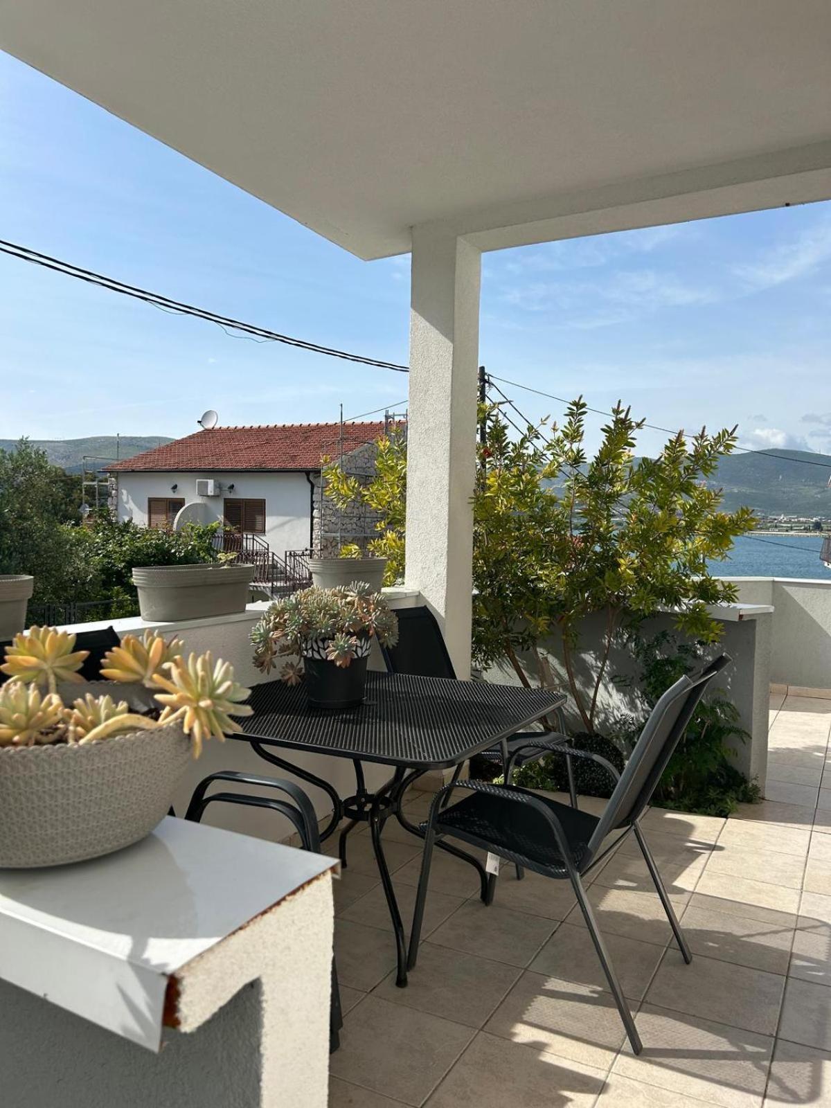 Apartmani Grgic Trogir Buitenkant foto