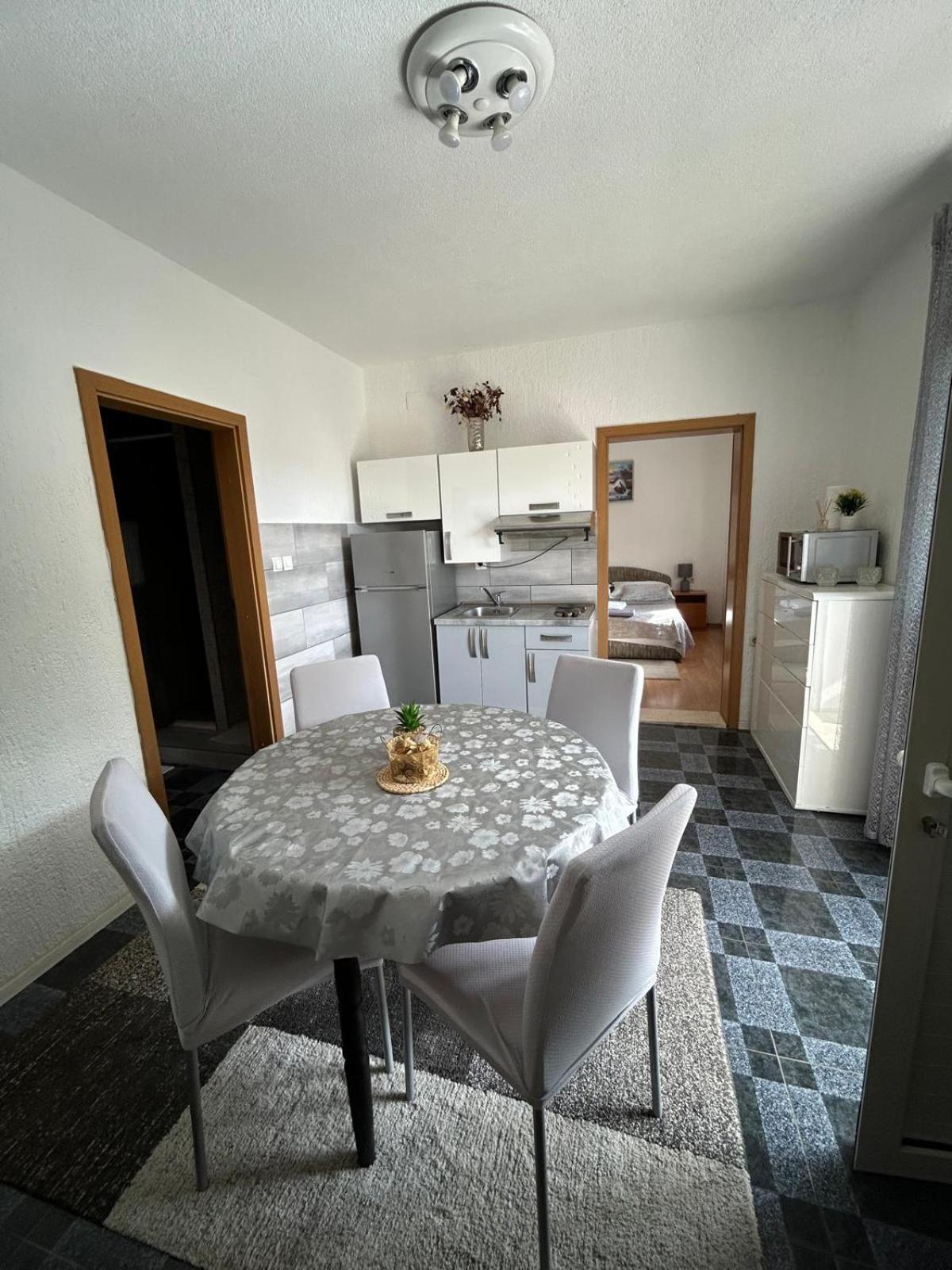 Apartmani Grgic Trogir Buitenkant foto