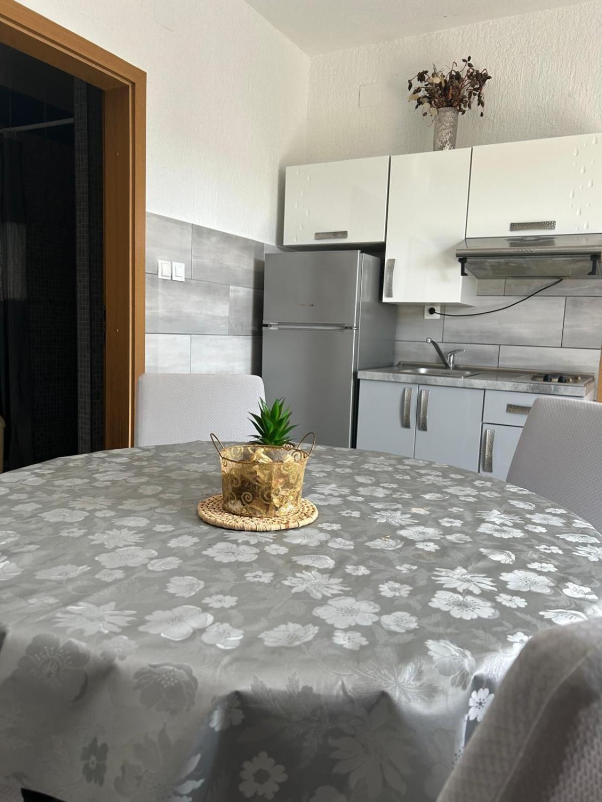 Apartmani Grgic Trogir Buitenkant foto