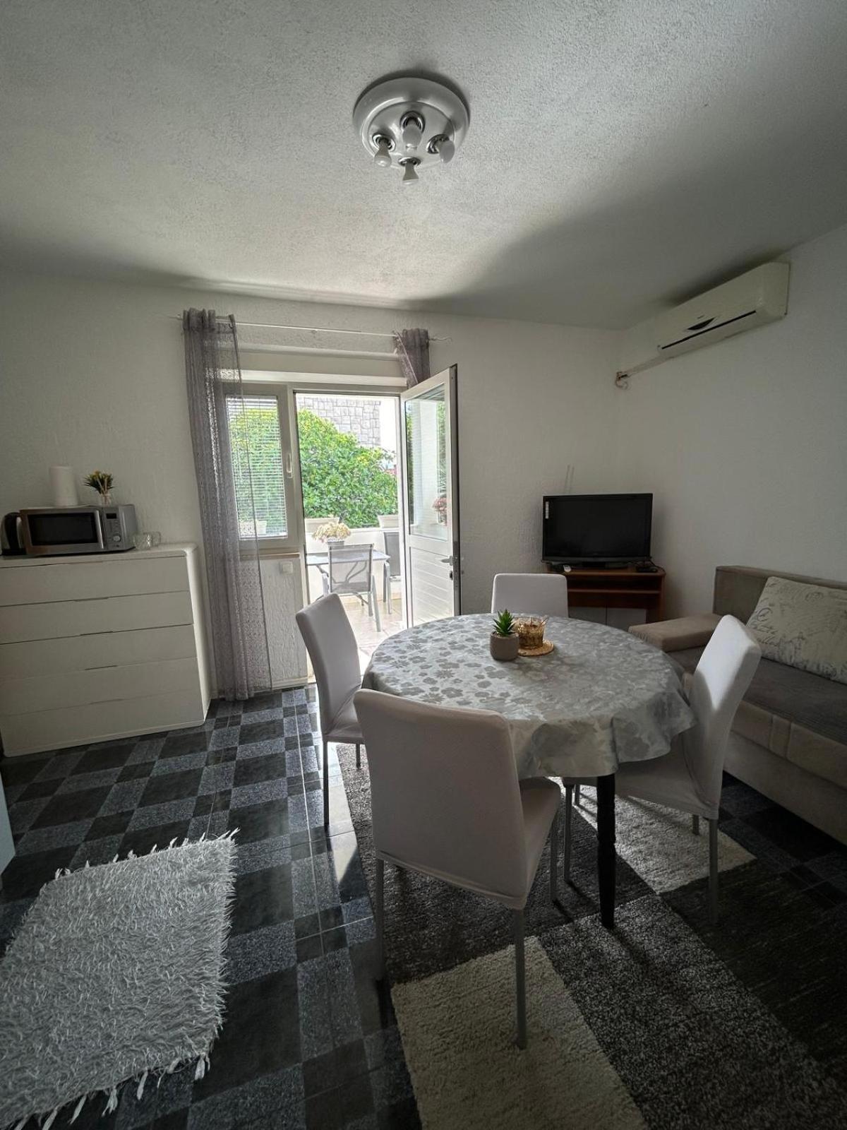Apartmani Grgic Trogir Buitenkant foto